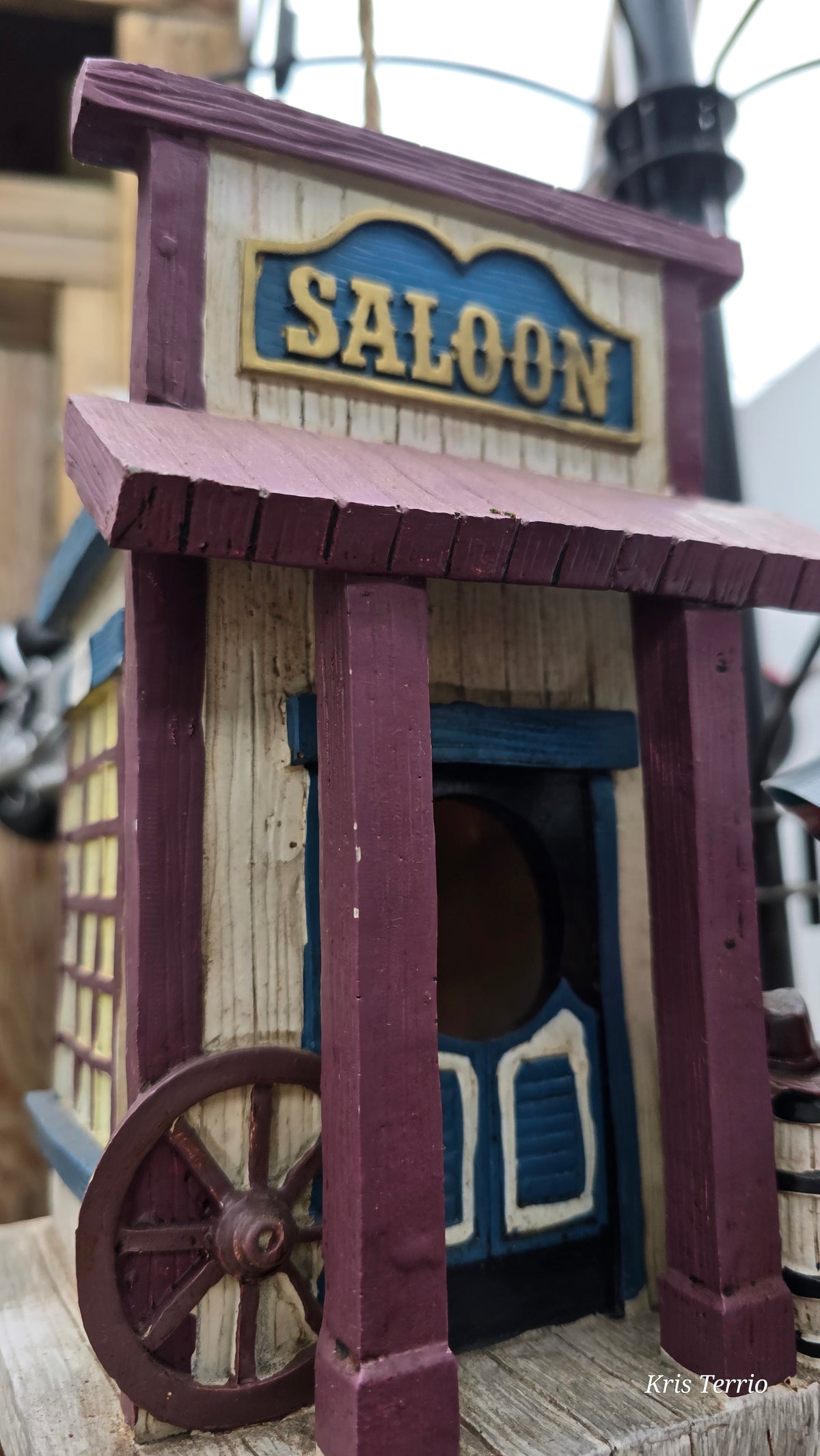 Bird Feeder SALOON