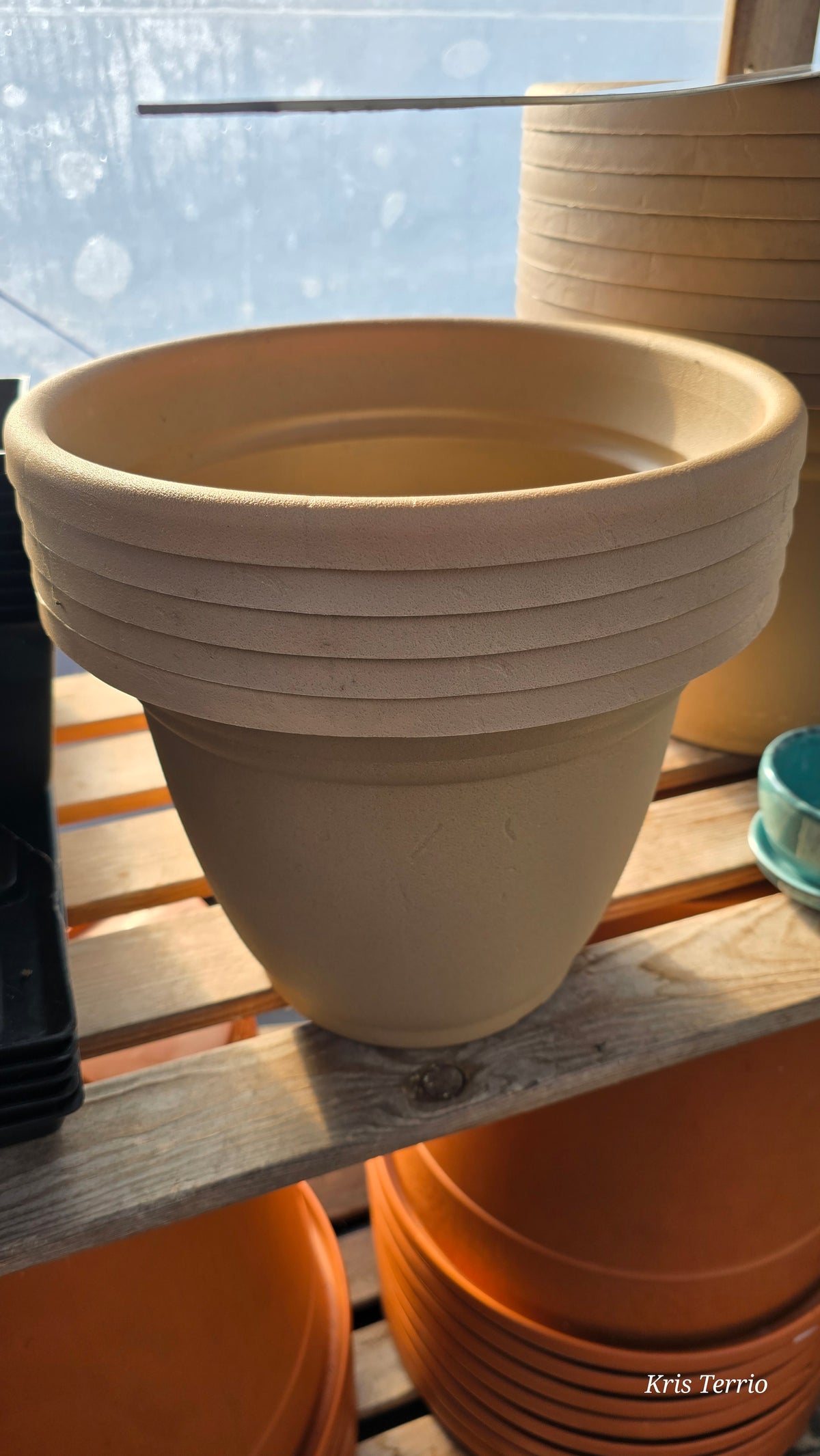 Planter ROUND BEIGE 10"